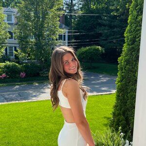 Meet your Posher, Mara